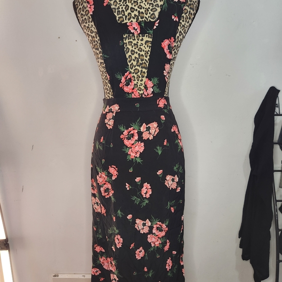 Black Midi Dress with Pink Floral Print and Deep V Neck - Picture 11 of 12